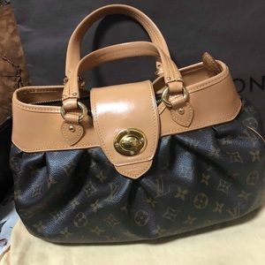 LV boetie pm size
